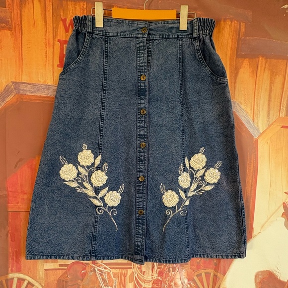 😱Vintage JAZZINO Embroidered Denim Skirt • High-Waisted - Picture 7 of 7